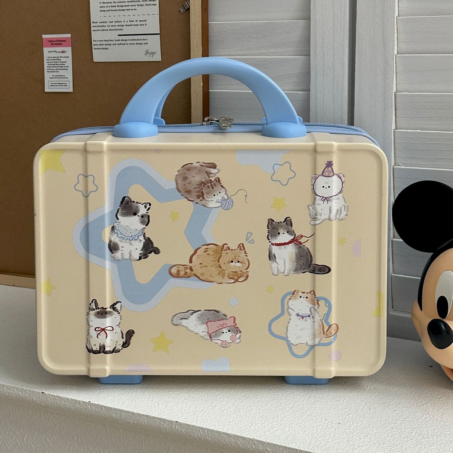 Customizable printed cosmetic cases