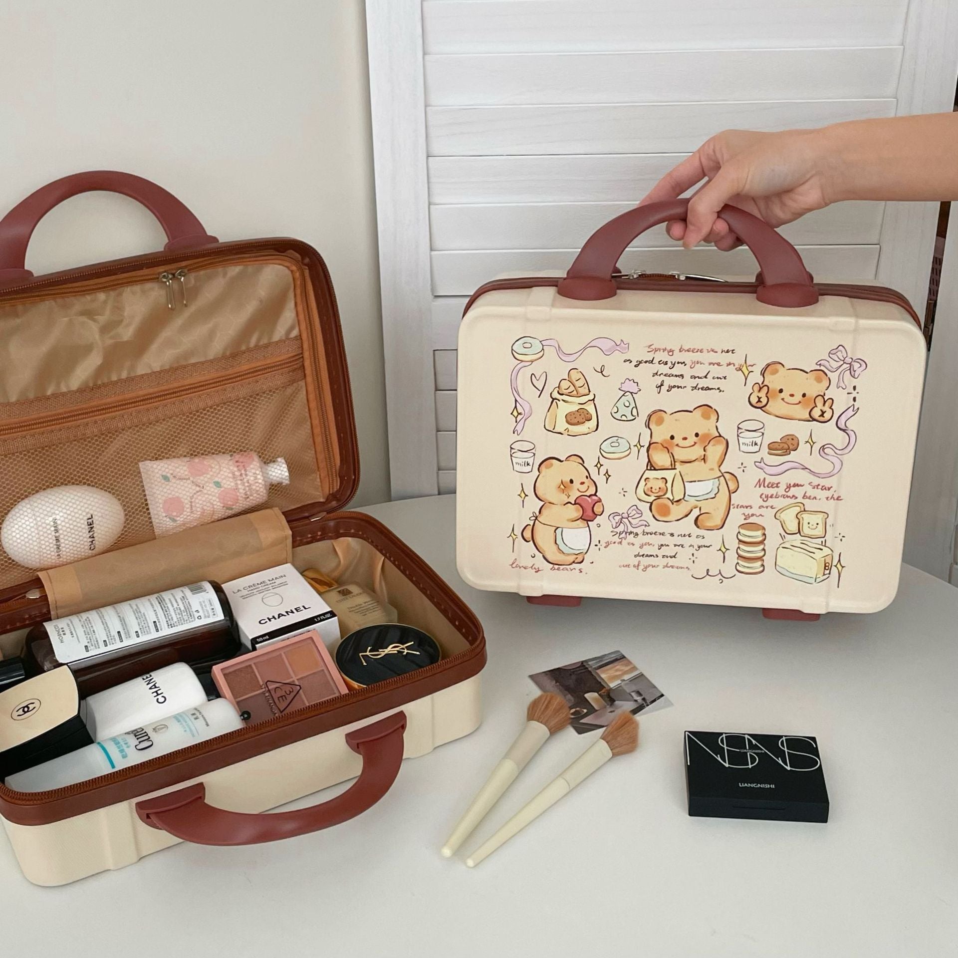 Customizable printed cosmetic cases