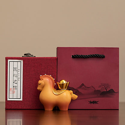 Customized Horse Figurine Gift Set