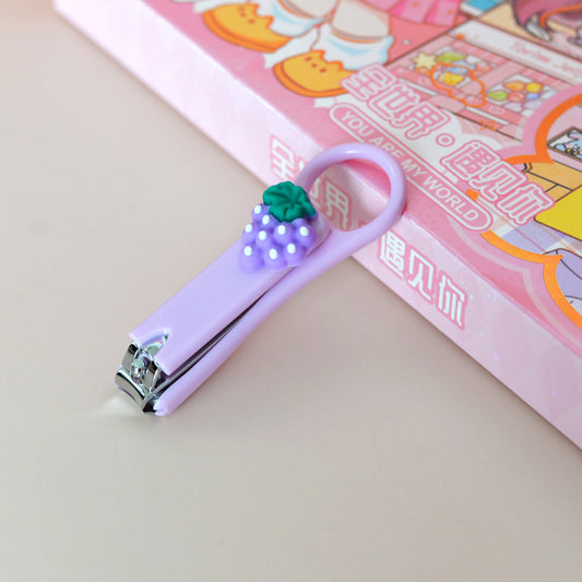 Cute Cartoon Girl Heart Nail Clipper