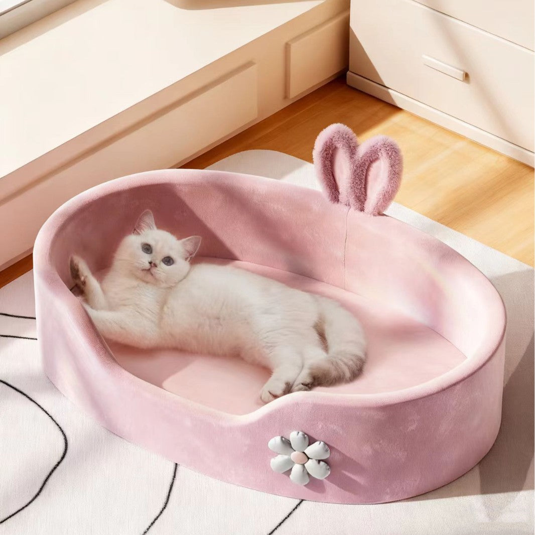 Cute Cat Nest