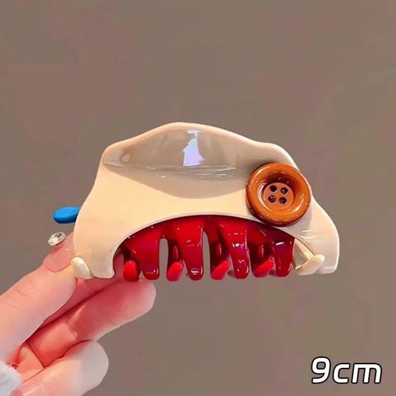 Cute Claw