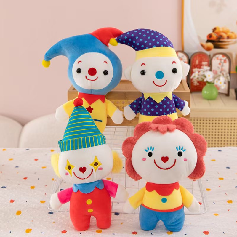 Cute claw machine dolls and small stuffed toys