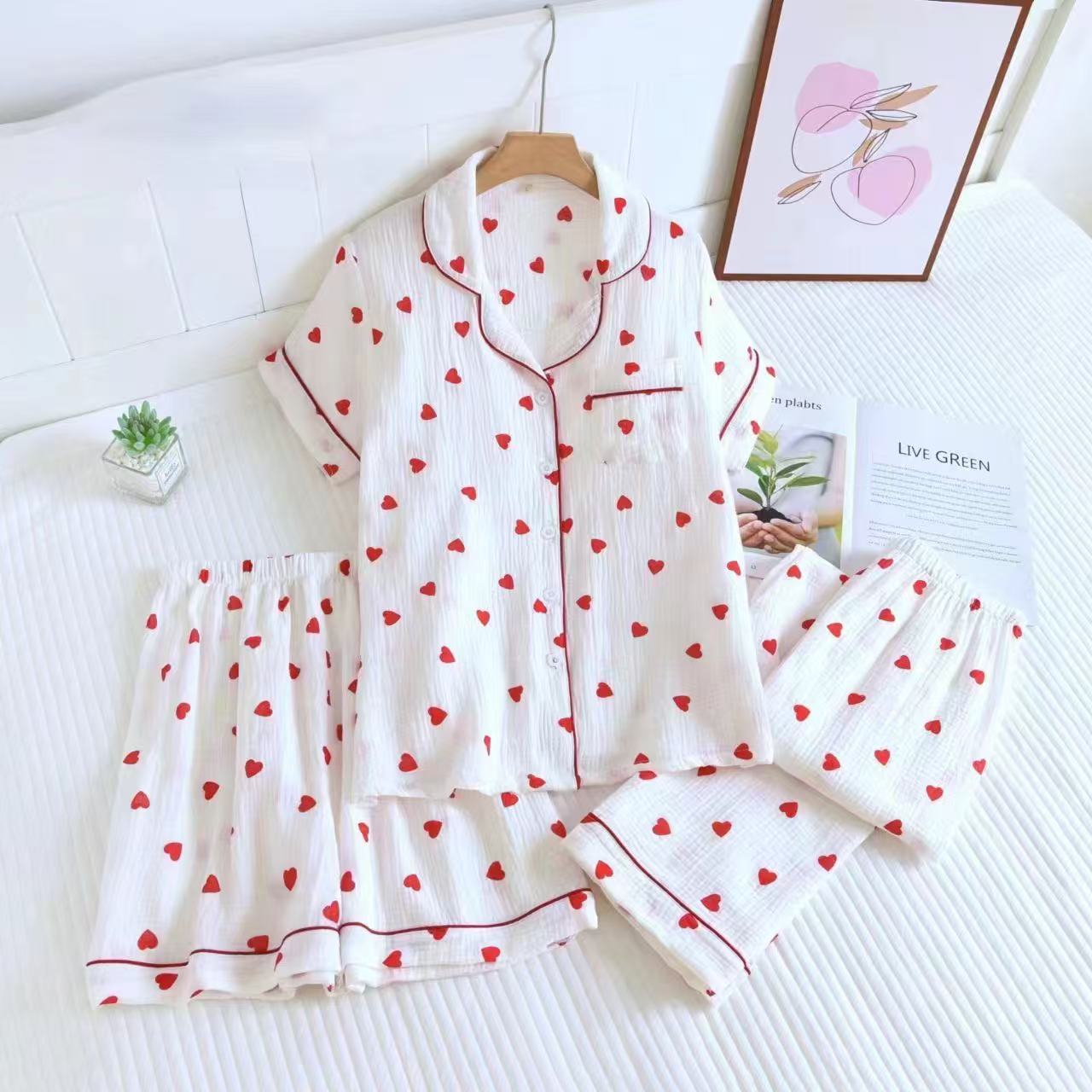 Cute heart-shaped set