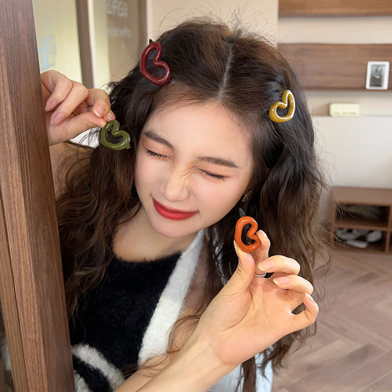 Cute small duckbill clip