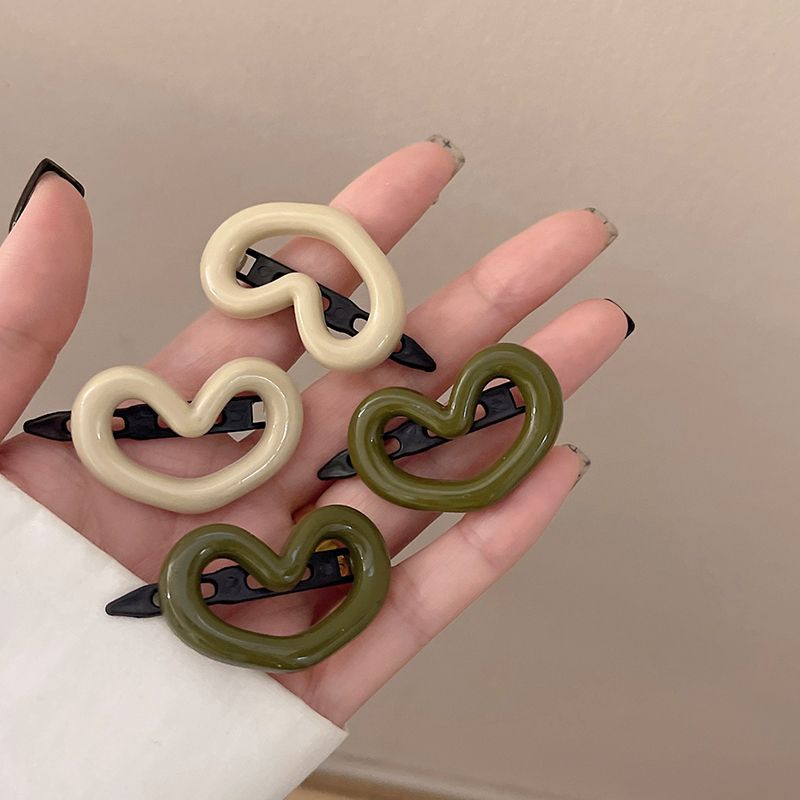 Cute small duckbill clip