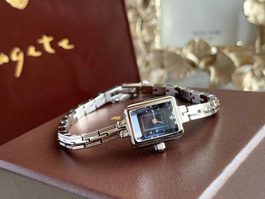 Vintage Square Watch for Women with Dainty Wheat Design