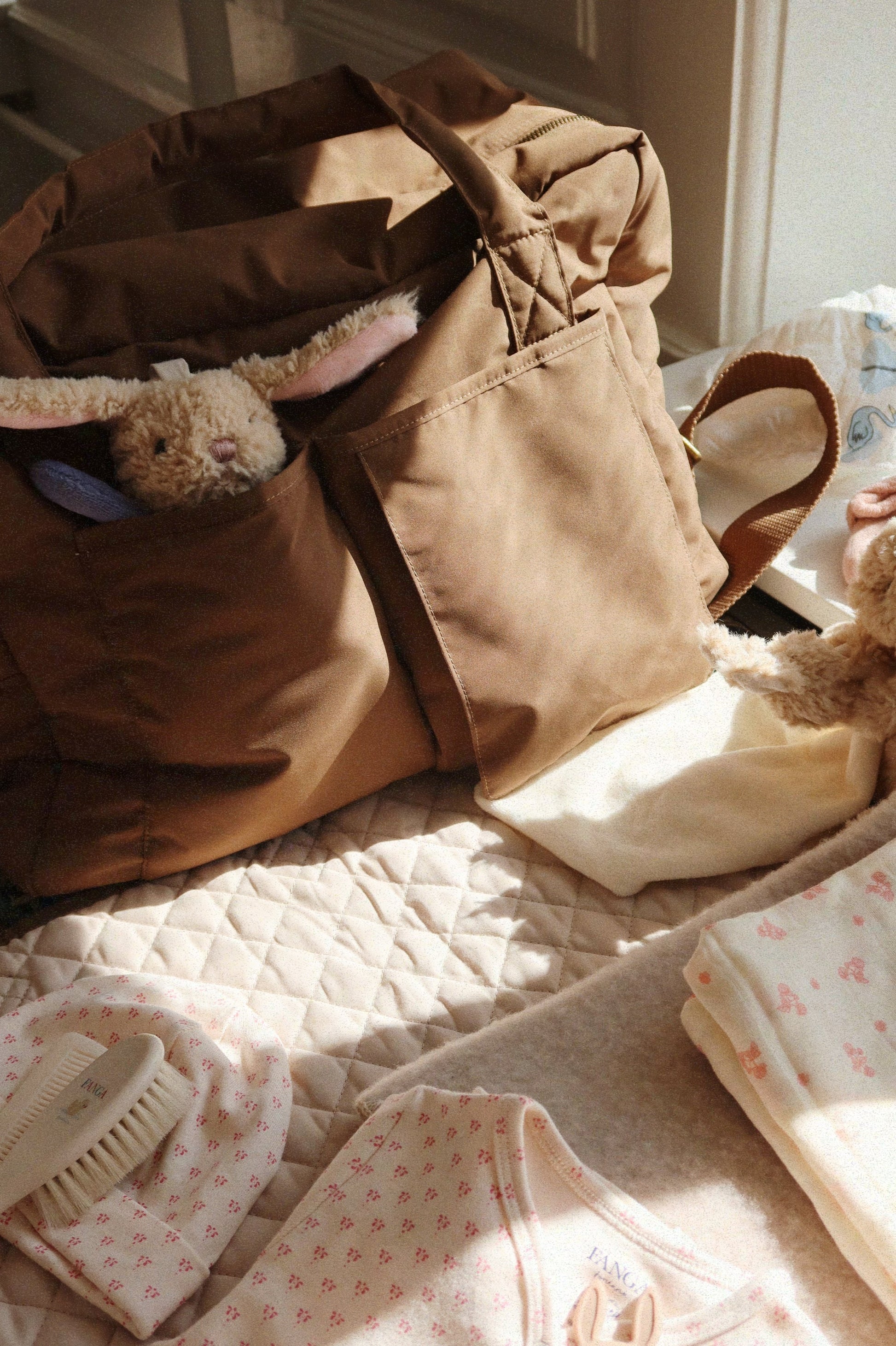 Danish Maternity Shoulder Bag