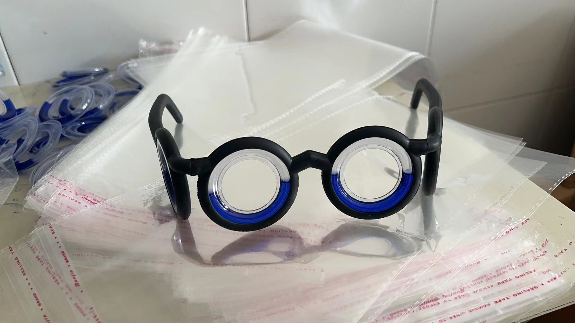 Dazzling Glasses