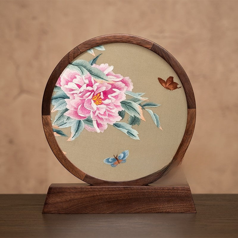 Decorative embroidery