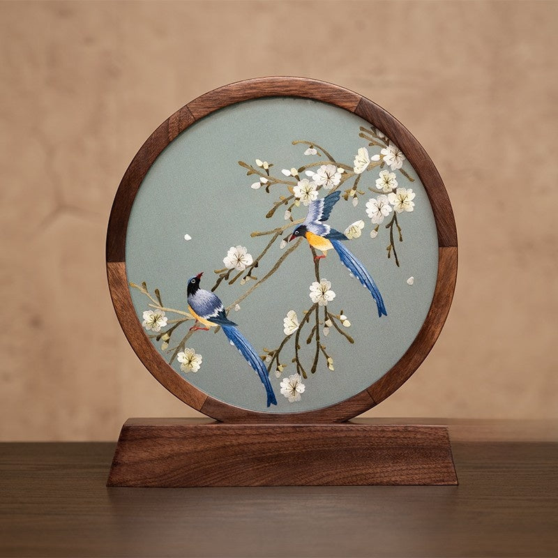 Decorative embroidery