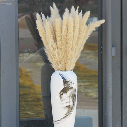 Decorative props for dried flower reeds and large reed bouquets