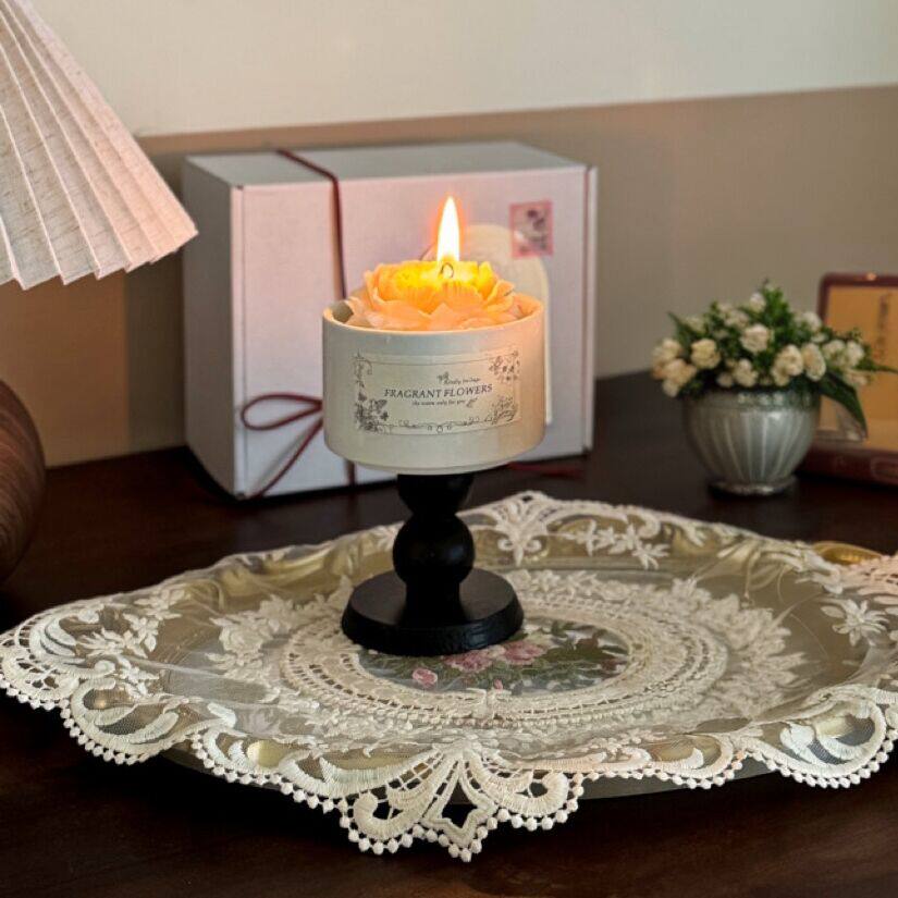 Decorative Scented Candle Gift Set with Ceramic Cup