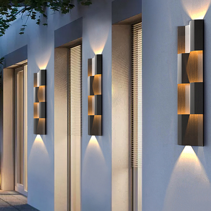 Decorative Solar LED Wall Light for Outdoor Use