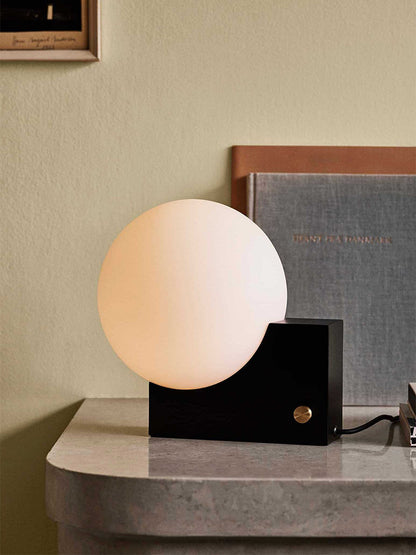 Designer Simple and Creative Bedroom Bedside Wall Lamp