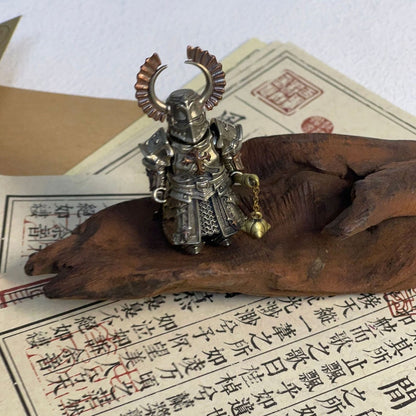 Detachable metal magnet desktop ornament