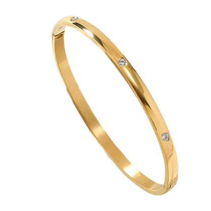 Diamond Bracelet with O-Clasp