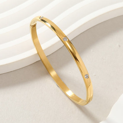 Diamond Bracelet with O-Clasp
