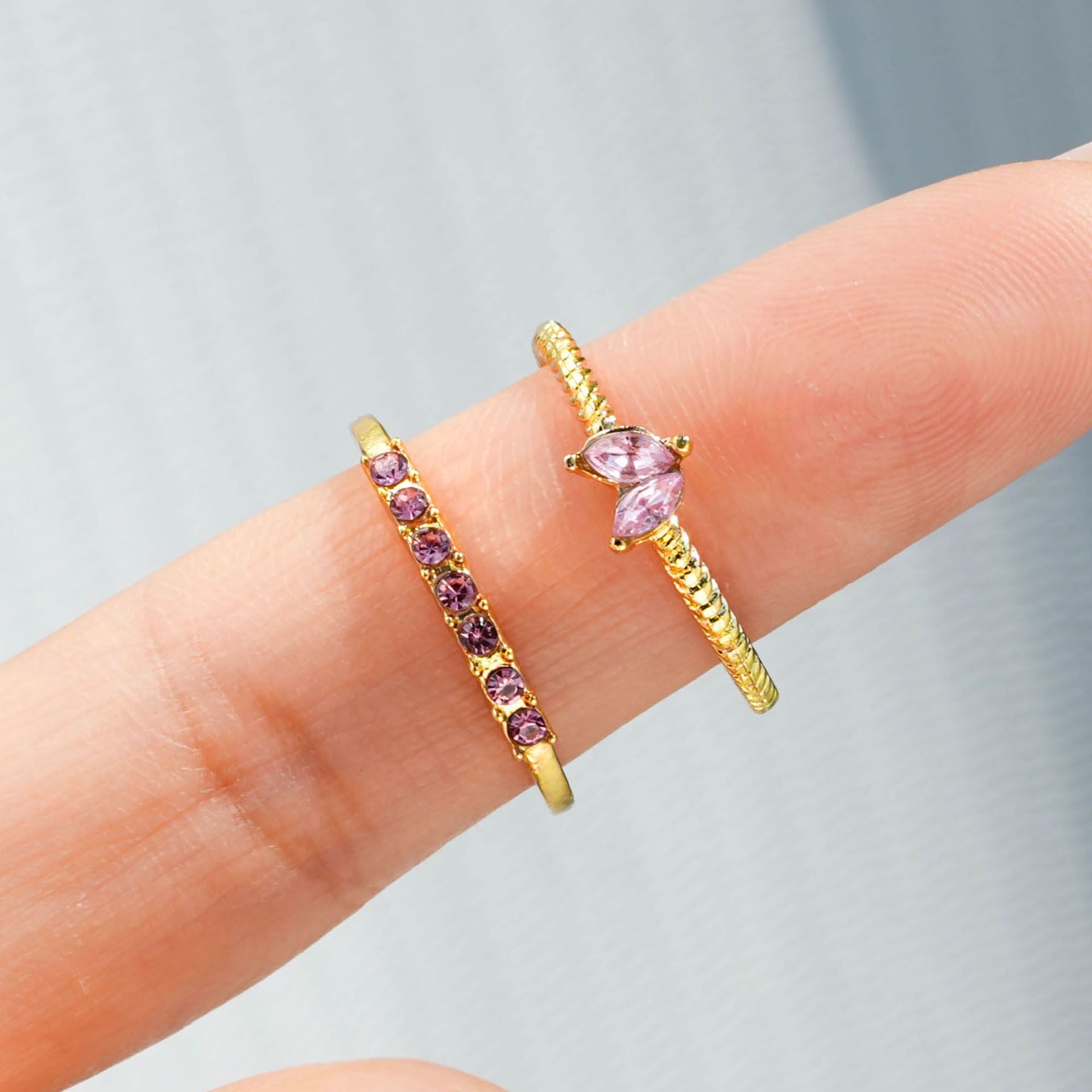 Diamond - encrusted Heart Ring Set