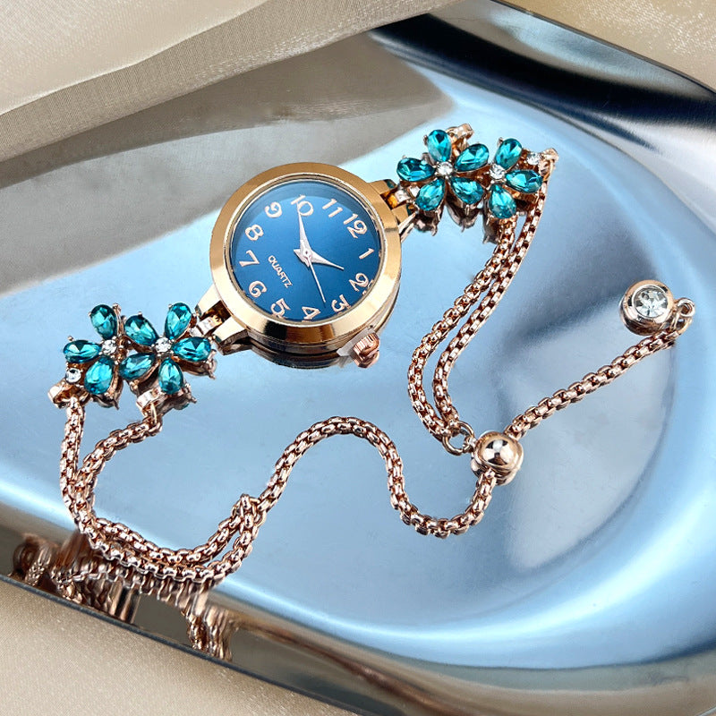 Diamond Flower Pull-out Bracelet Watch