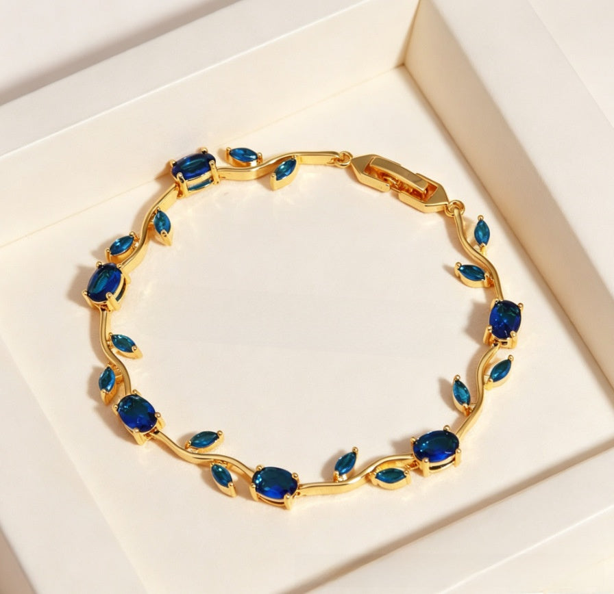Diamond Inlay Leaf Design Alloy Bracelet