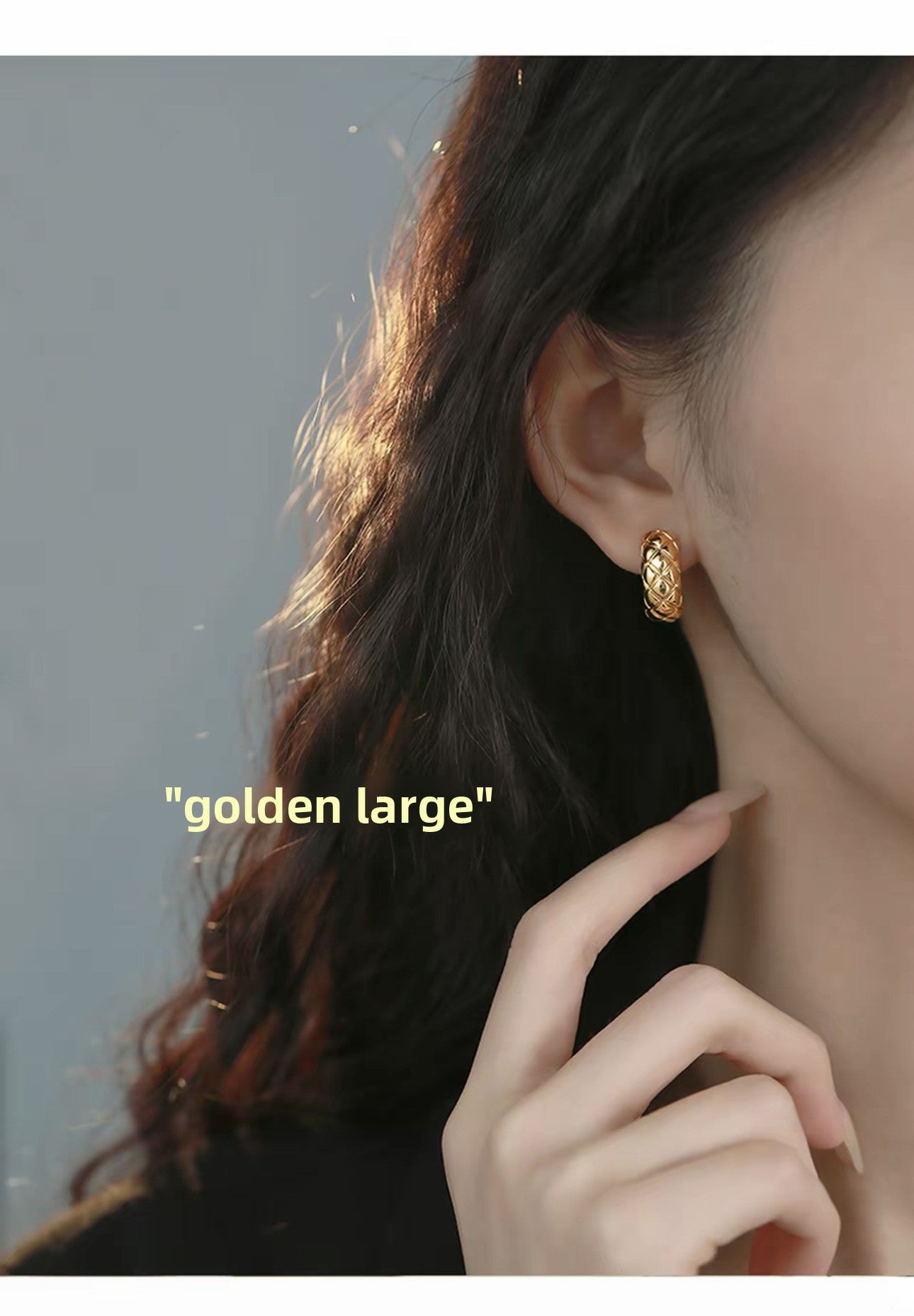 Diamond-pattern hoop earrings