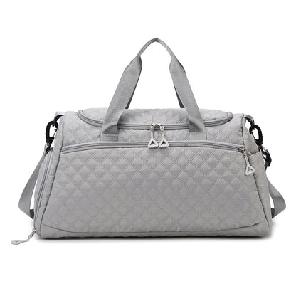 Diamond-shaped large-capacity fitness bag for exercise