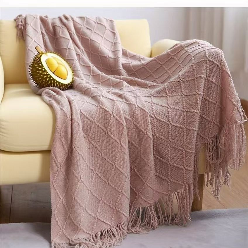 Diamond-shaped sofa blanket throw