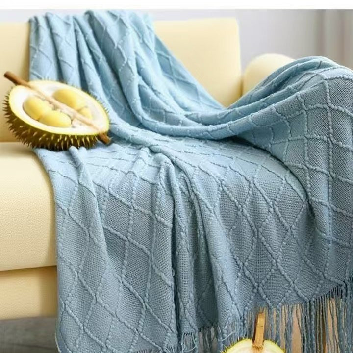 Diamond-shaped sofa blanket throw