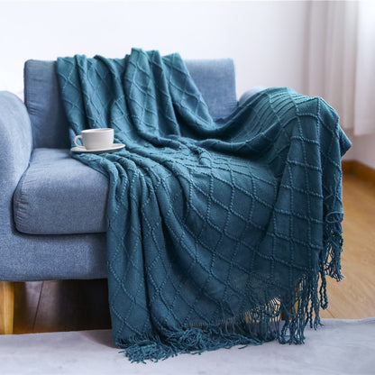 Diamond-shaped sofa blanket throw