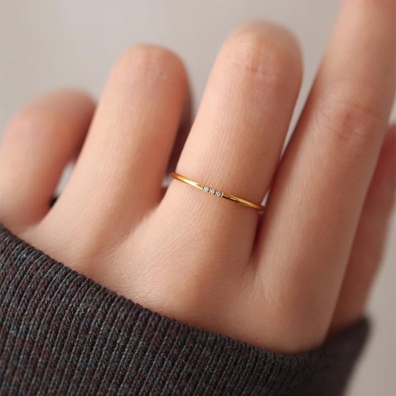 Diamond-studded ring