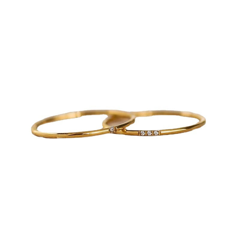 Diamond-studded ring
