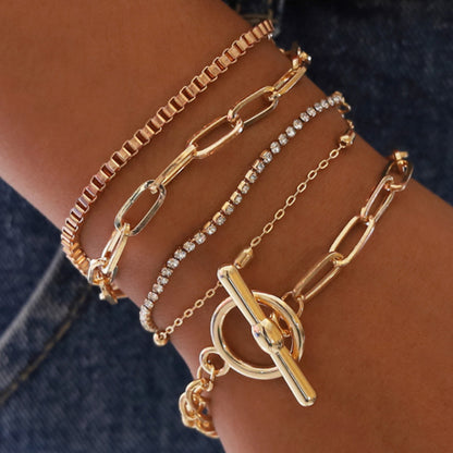 Diamond-studded round bead bracelet