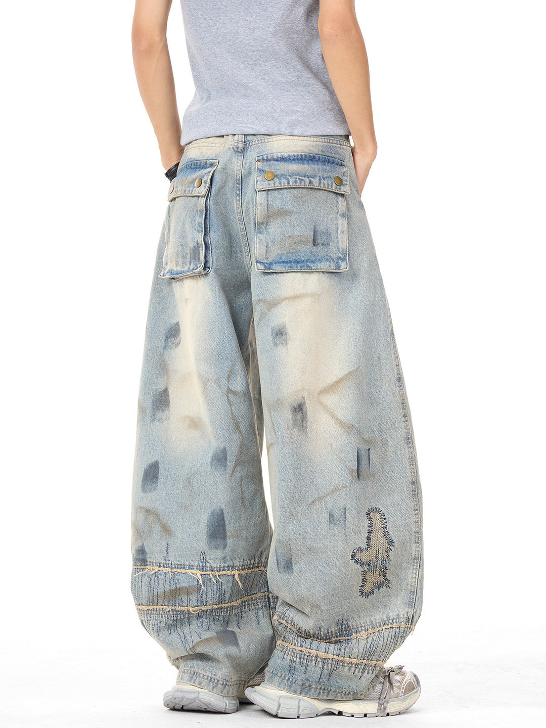 Distressed Embroidery Denim Pants