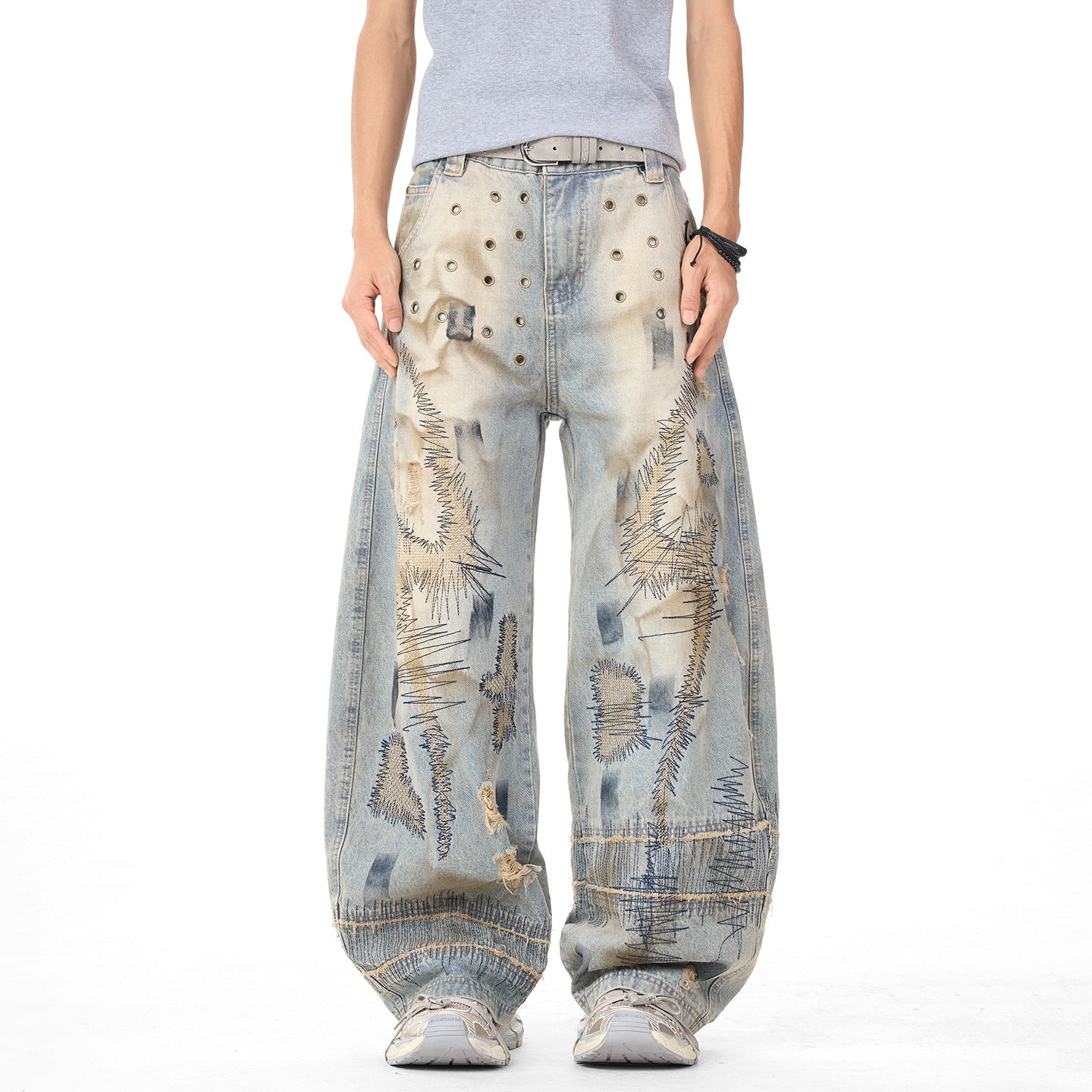 Distressed Embroidery Denim Pants