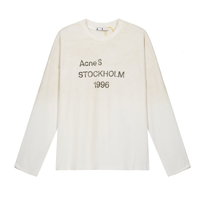 Distressed letter long-sleeved T-shirt