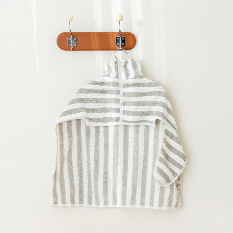 Dog bathrobe with thick padding and quick-drying property