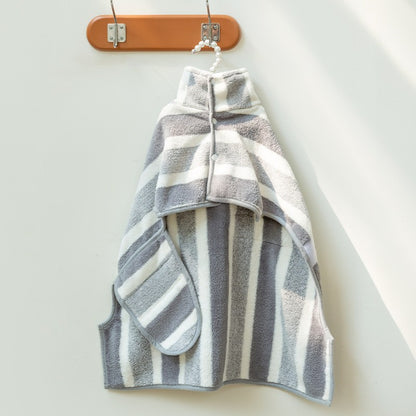 Dog bathrobe with thick padding and quick-drying property