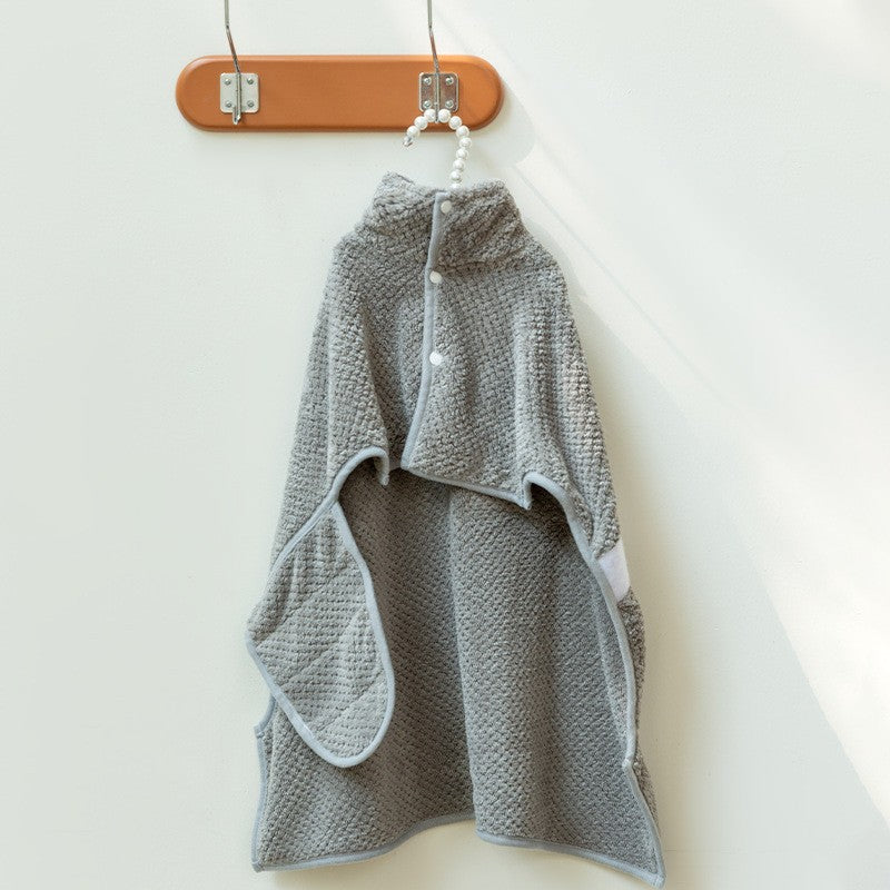 Dog bathrobe with thick padding and quick-drying property