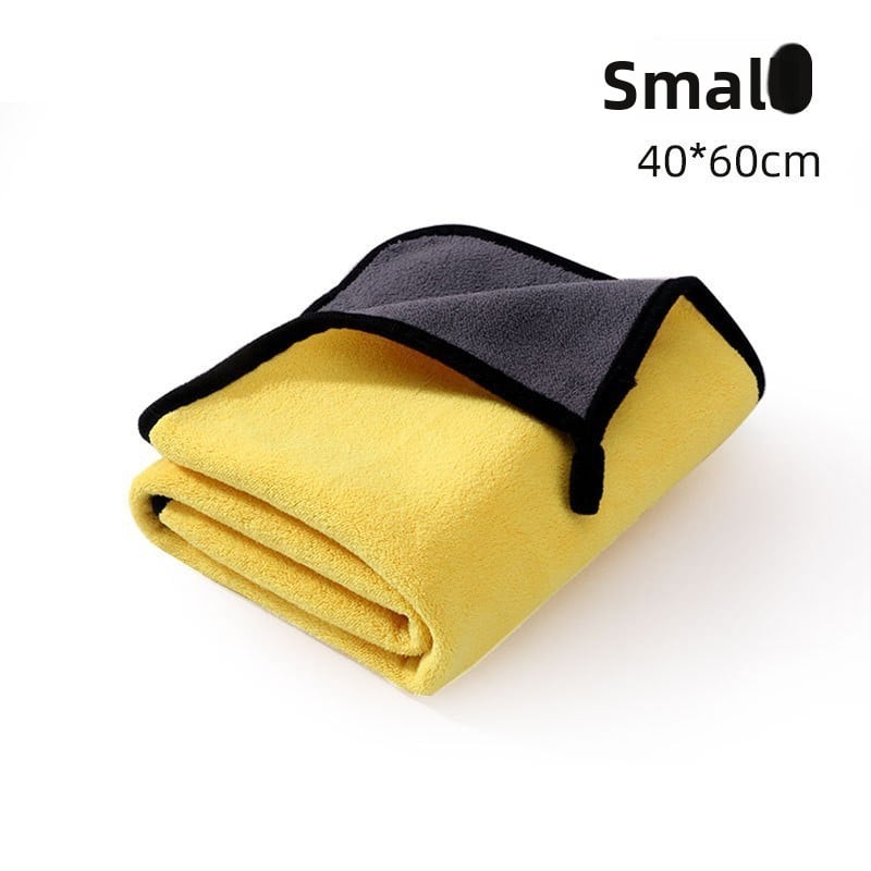Dog bathrobe with thick padding and quick-drying property