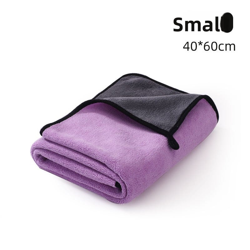 Dog bathrobe with thick padding and quick-drying property