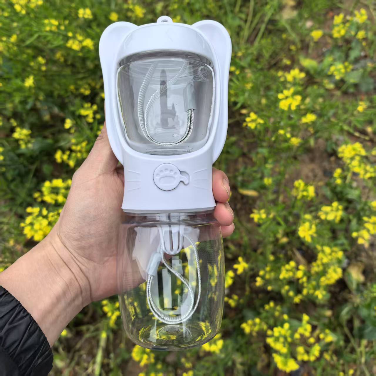 Dog outdoor water cup