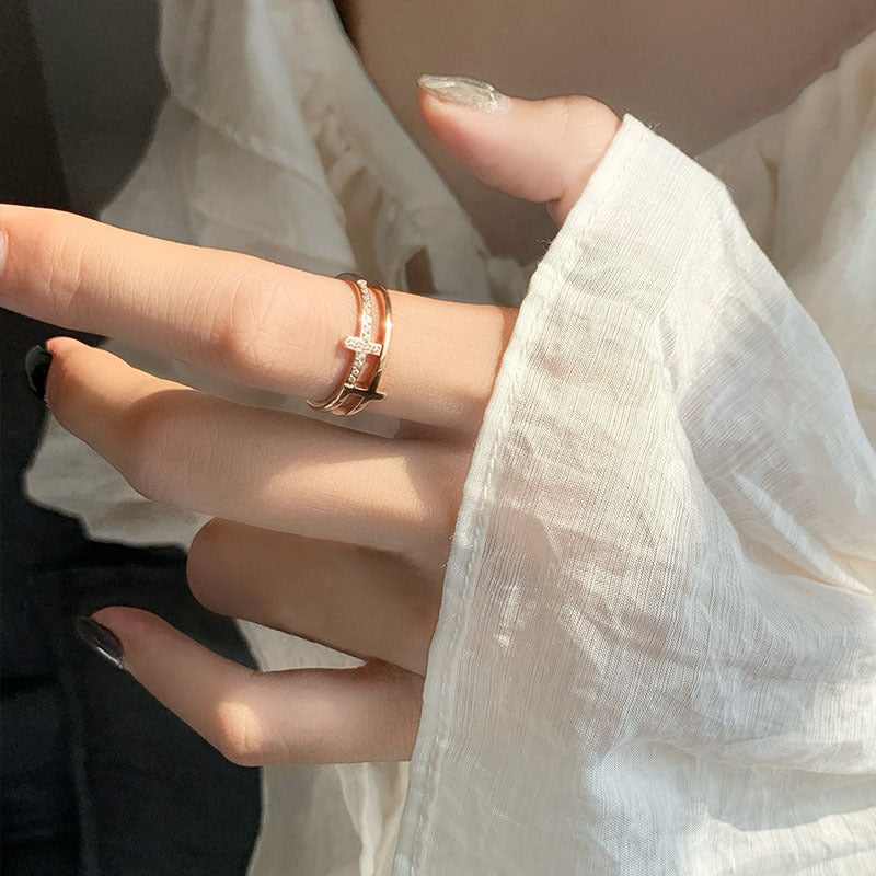 Double Cross Ring