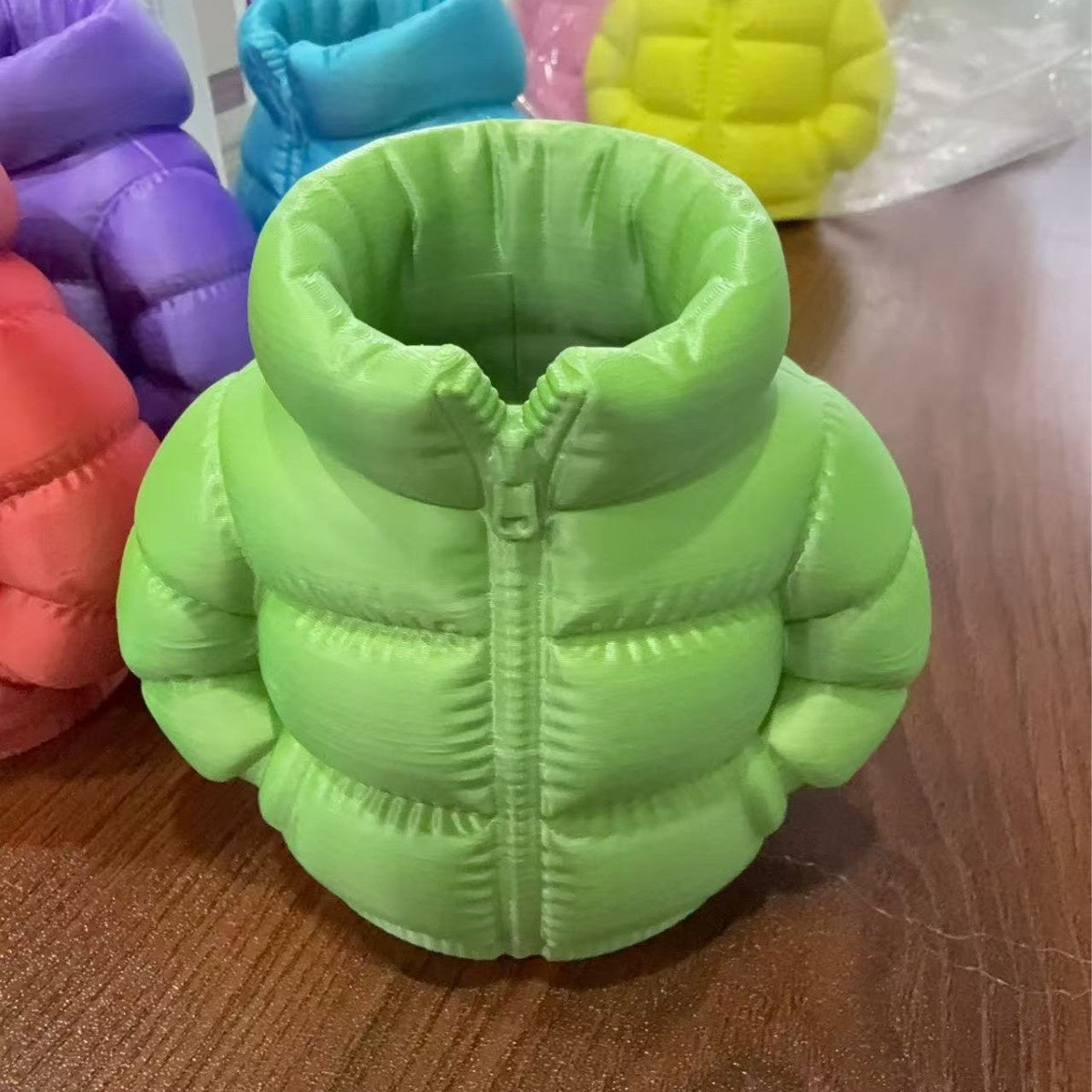 Down Jacket Pen Holder