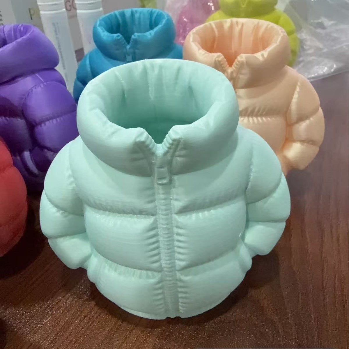 Down Jacket Pen Holder