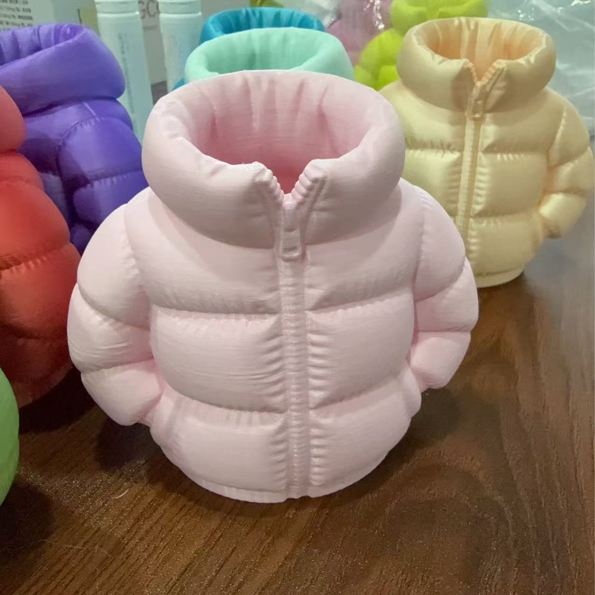 Down Jacket Pen Holder