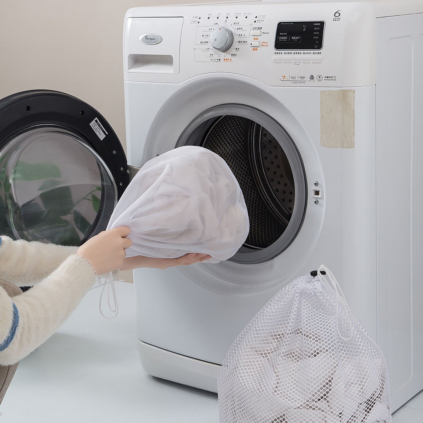 Drawstring laundry bag