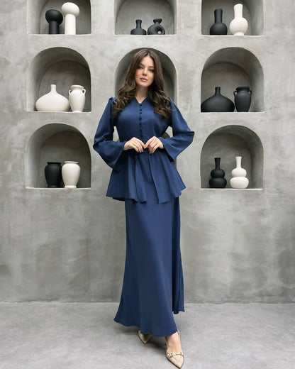 Dress (including a top and a skirt)