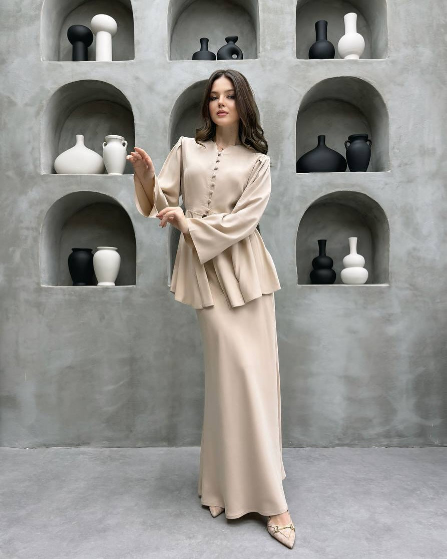 Dress (including a top and a skirt)