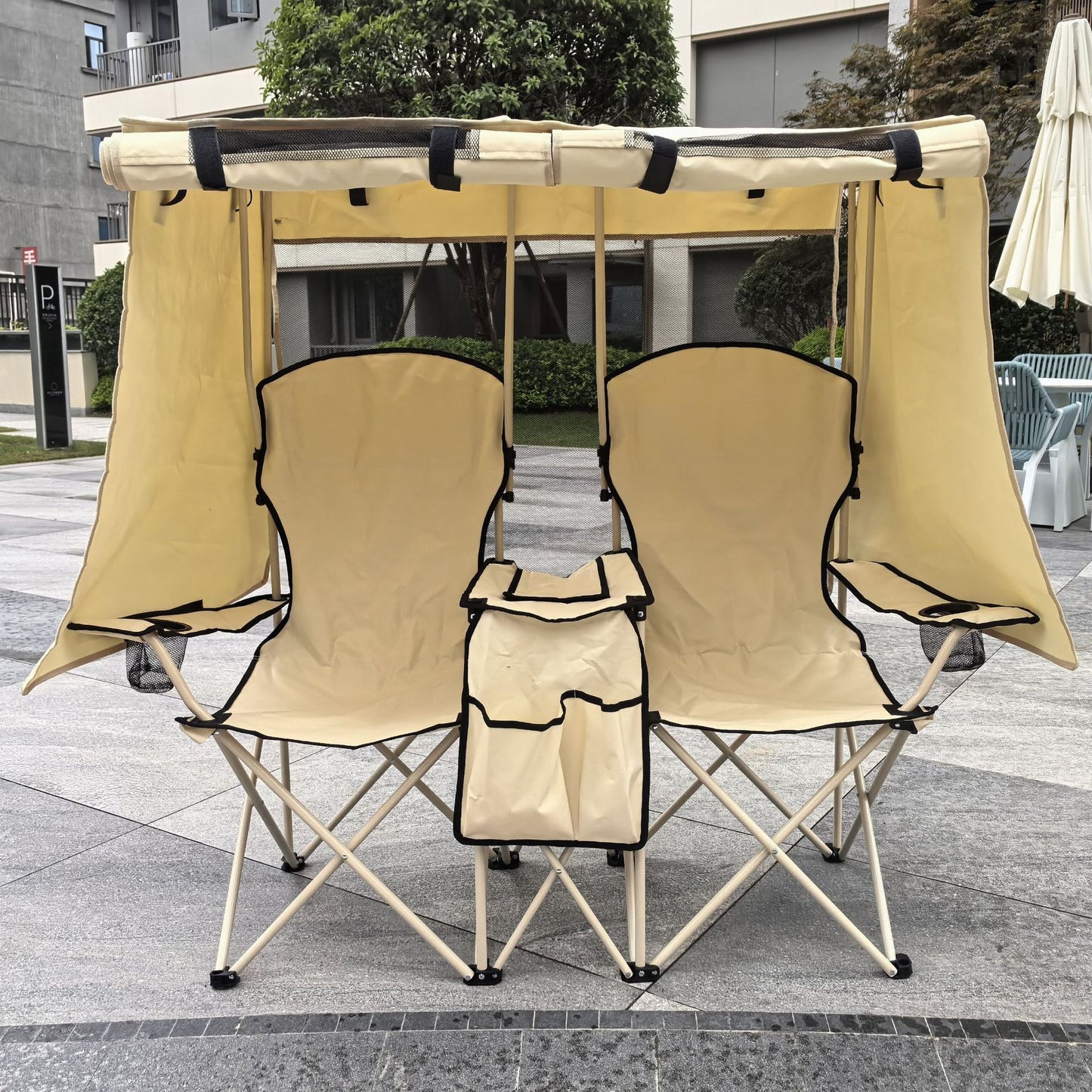 Dual Sunshade Folding Beach Chair